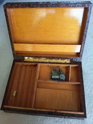 Scatola in pelle per sigari e sigarette