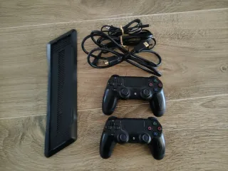 PS4 500GB + 2 Mandos + 6 Juegos