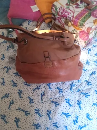 Borsa a mano e tracolla marrone velluto e cuoio