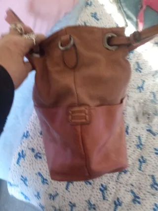 Borsa a mano e tracolla marrone velluto e cuoio