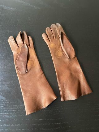 Guantes largos de piel marrón