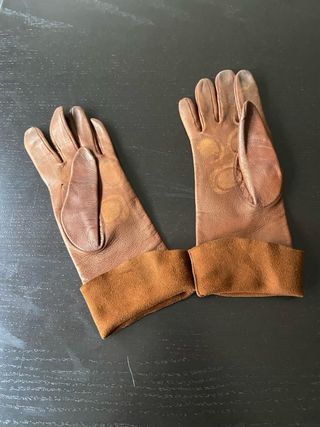 Guantes largos de piel marrón