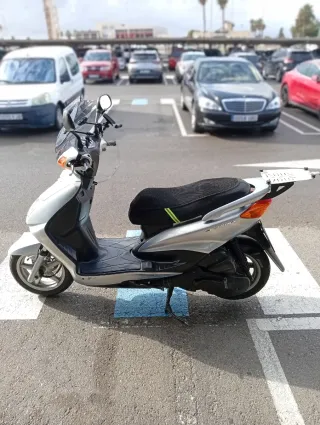 Yamaha Cygnus 125 Plata