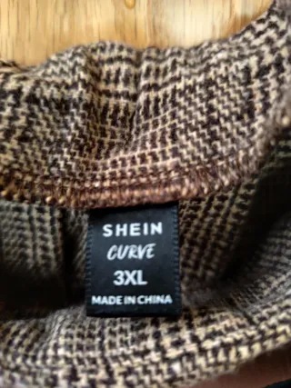 Falda marrón tablas con cinto