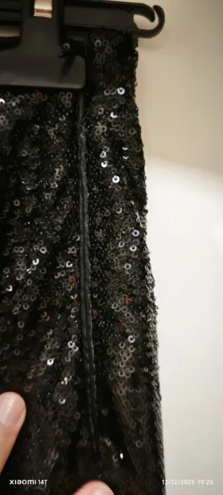 Pantalón C&A lentejuelas negro