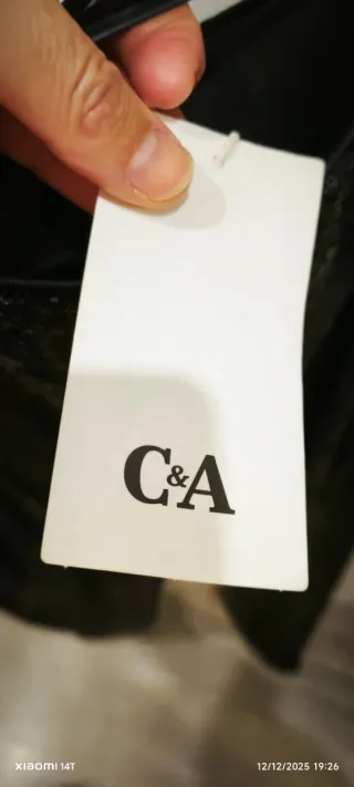 Pantalón C&A lentejuelas negro