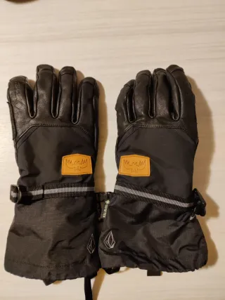 Guanti snowboard sci Volcom