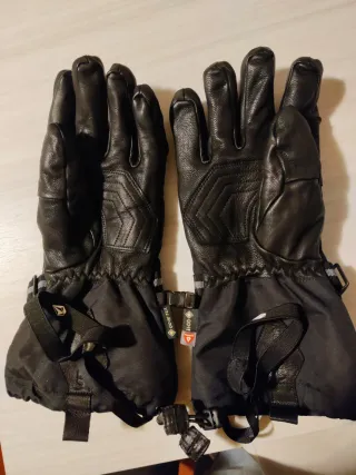 Guanti snowboard sci Volcom