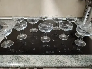 Calice di champagne e acqua di cristallo