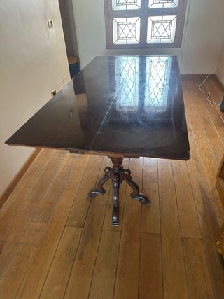 Mesa de comedor abatible de madera