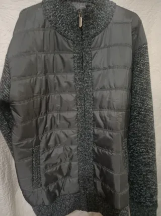 Chaqueta acolchada gris hombre