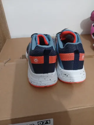Deportivas niño azul tallaw 32 34 y 36