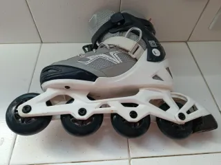 Patines en línea seminuevos Talla 35-38.