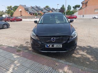 Volvo XC60 2.4 D5 Momentum – Automático – 220 CV