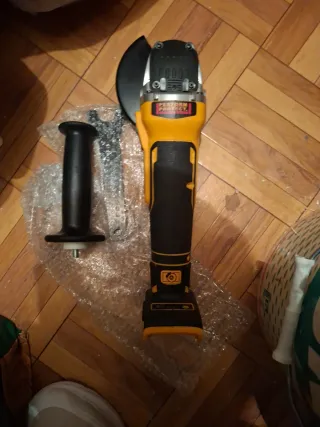 Radial a batería DeWalt