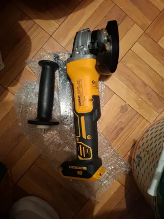 Radial a batería DeWalt