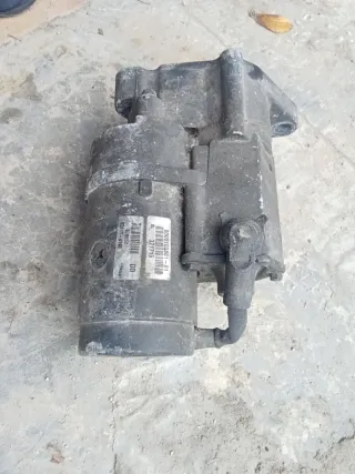 Motor de arranque Kia Carnival