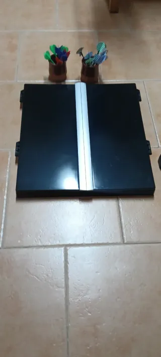 Diana electrónica y dardos