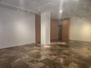 Local comercial en alquiler en Centro en Gijón