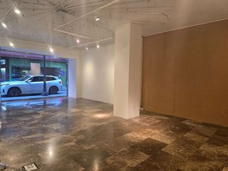 Local comercial en alquiler en Centro en Gijón