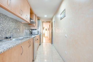 Piso en venta en Fondo en Santa Coloma de Gramanet