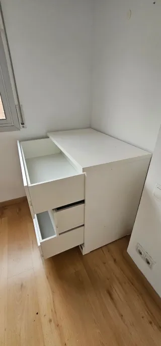 Cómoda blanca 3 cajones moderna