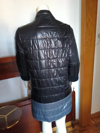 Abrigo Hakei Negro y Gris