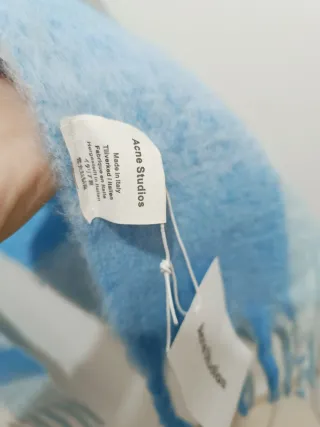 Sciarpa Acne Studios a quadri blu e bianchi