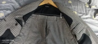 Traje chaqueta y pantalón marca thekoop