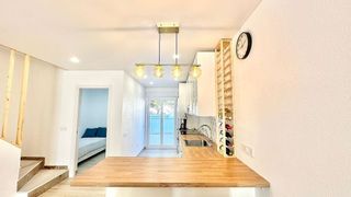 Casa adosada en venta en Nueva Torrevieja - Aguas Nuevas en Torrevieja