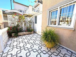 Chalet en venta en La Siesta - El Salado - Torreta en Torrevieja