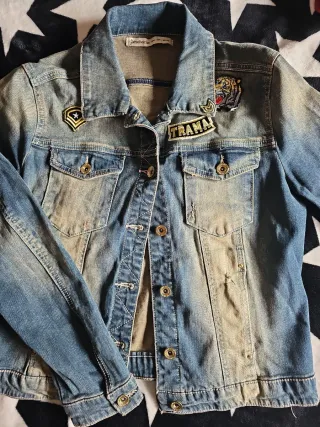 Cazadora vaquera Stradivarius Talla M