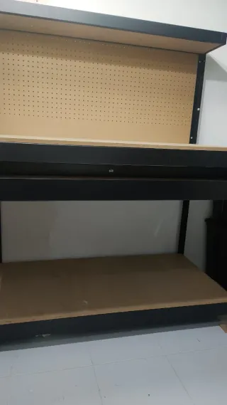 Banco de trabajo y taburete