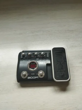 Pedalera Zoom G2.1u Multiefectos de Segunda mano por 60 EUR en