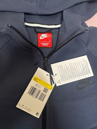 Chaqueta Nike Tech Fleece nueva