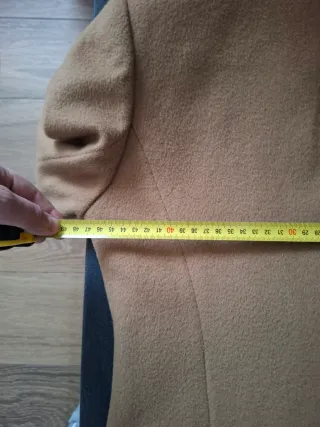 Abrigo camel entallado talla 38