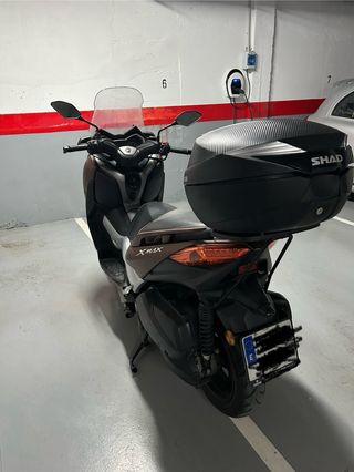 Yamaha Xmax 300