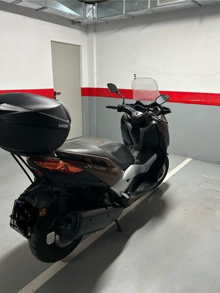 Yamaha Xmax 300