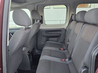 Volkswagen Caddy 2011