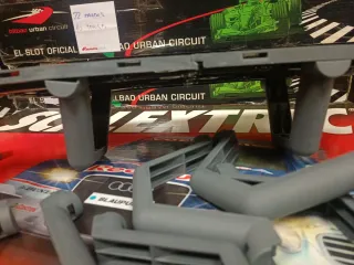 10 Soportes Pistas Scalextric Grises