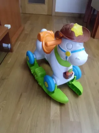Caballo correpasillos balancín Chicco