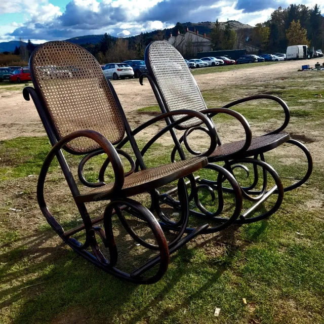 2 Mecedoras Thonet Rejilla y Madera
