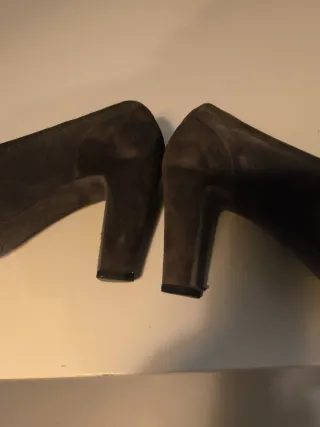 Zapatos de tacón Roberto del Carlos. Muy bueno