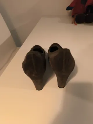 Zapatos de tacón Roberto del Carlos. Muy bueno