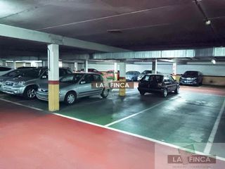 Garaje en venta en Milán - Pumarín - Teatinos en Oviedo