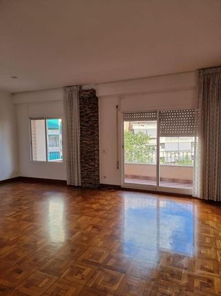 Piso en alquiler en El Baix Guinardó en Barcelona