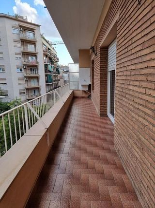 Piso en alquiler en El Baix Guinardó en Barcelona