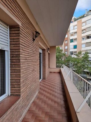 Piso en alquiler en El Baix Guinardó en Barcelona