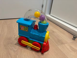 Juguete tren bolas. Muy poco uso