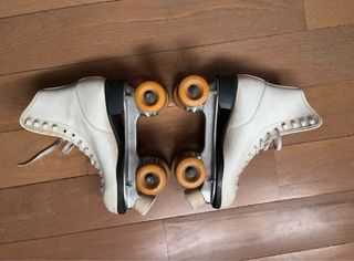 Patines Boomerang Talla 39 y protección manos